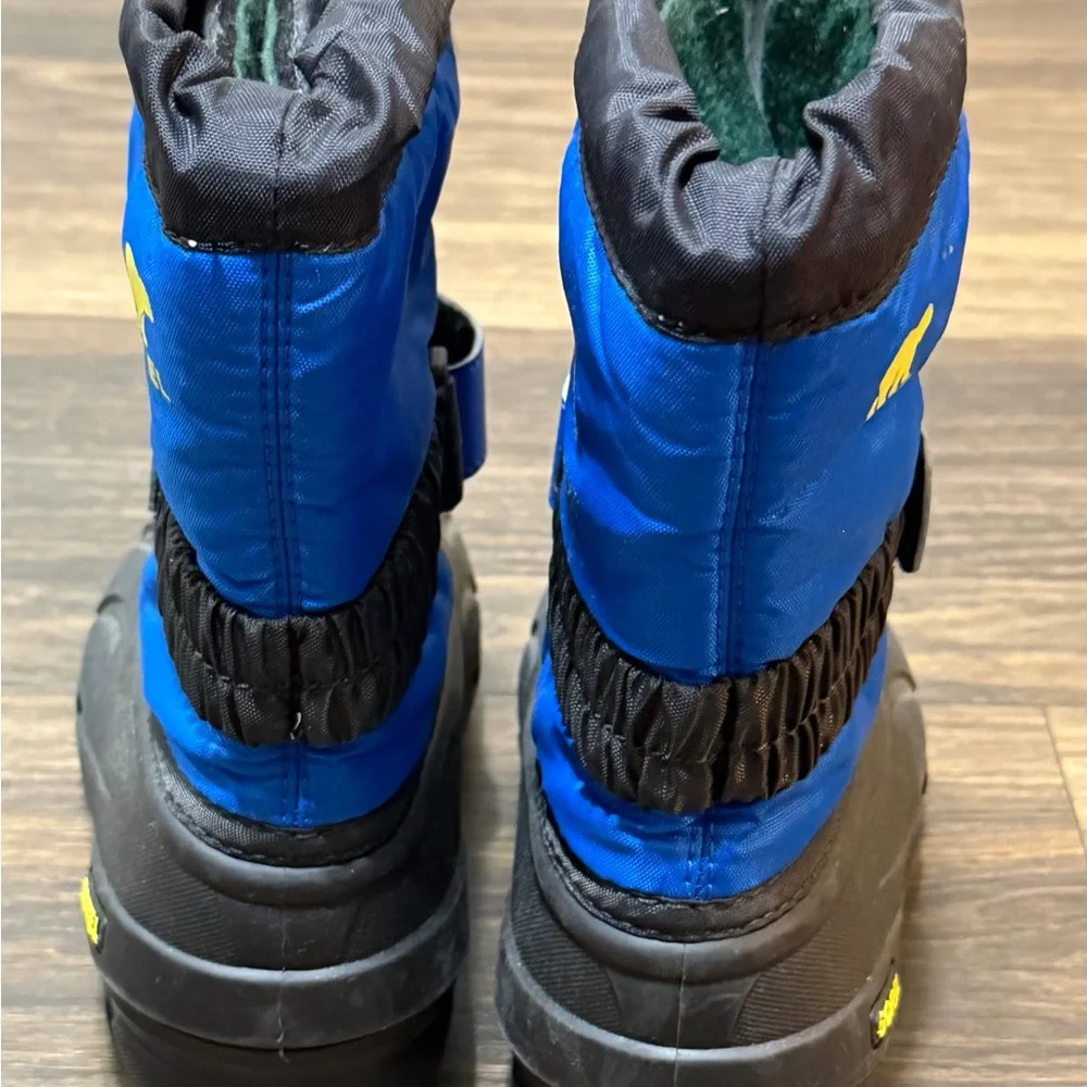 Sorel Kids Black and Blue Snow Boots with Yellow Accents